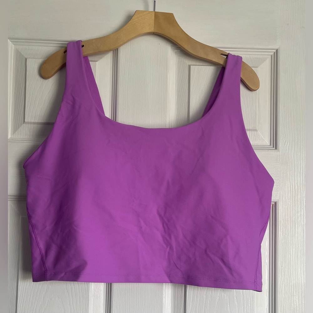 Old Navy Active Powersoft Light Support Sports Bra in Bright Orchid Purple
